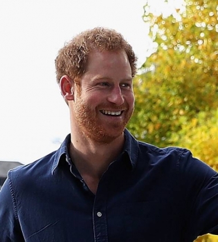 Принц Гарри начал жить у новой возлюбленной