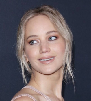 Официально вместе: в СМИ появилось подтверждение романа Дженнифер Лоуренс и Даррена Аронофски