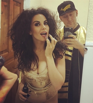 Очередной скандал: в Николаеве пытались сорвать концерт &laquo;Потапа и Насти&raquo;