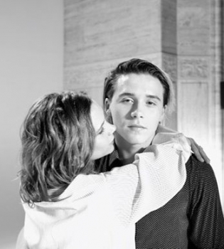 Мамины красавцы: Виктория Бекхэм опубликовала фото  с сыновьями