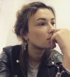 Настя Приходько стала яркой блондинкой