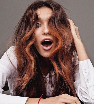 Регина Тодоренко презентовала тизер нового клипа голым снимком