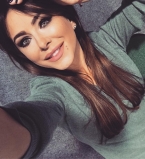 Ани Лорак удивила поклонников стальным прессом