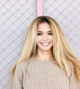 Веру Брежневу едва не убило током во время съемок клипа