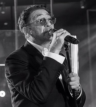 Григорий Лепс не удержался на ногах на своем концерте в Ростове-на-Дону