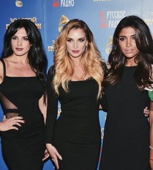 Сексуальные экс-&laquo;виагрянки&raquo; представили первую песню в новом составе