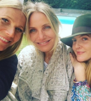 Дрю Бэрримор, Камерон Диаз и Гвинет Пэлтроу удивили неожиданным фото