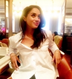 Отменная хозяйка: возлюбленная принца Гарри показала, как умеет готовить