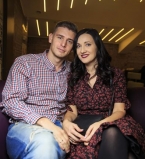 Соломия Витвицкая с мужем на премьере британской трагикомедии &quot;Горит, горит, горит&quot;