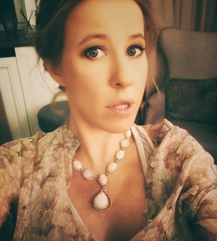 Ксения Собчак пожаловалась на назойливость телевизионщиков