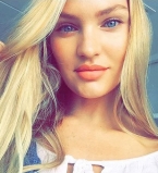 Счастливая мамочка: Кэндис Свейнпол порадовала поклонников фото с новорожденным сыном