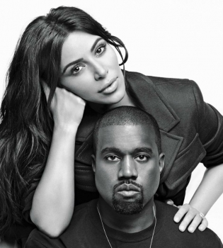 Заботливая жена: Ким Кардашьян ночует у постели Канье Уэста в больнице