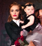 Слава Каминская с дочерью