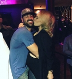 Максим Чмерковский и его беременная на последних месяцах жена оторвались на шумной вечеринке