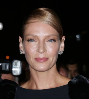 Легендарная блондинка Ума Турман кардинально сменила цвет волос