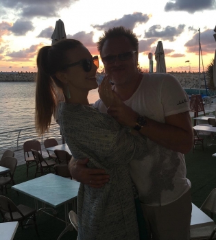 Крошка-сын Владимира Преснякова и Натальи Подольской позирует на камеру