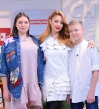 Тина Кароль и финалисты шоу Голос.Діти-3 презентовали совместную песню