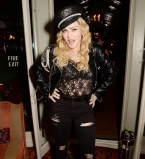 Мадонна сделала предложение руки и сердца своему бывшему мужу Шону Пенну