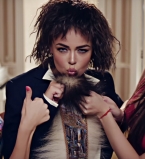 Алина Гросу в новом клипе