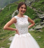 Алена Лесык в свадебном платье