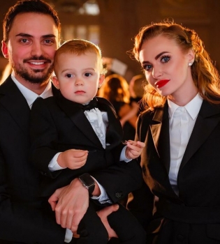 Слава из &laquo;Неангелов&raquo; трогательно поздравила сына с днем рождения