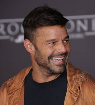 Семейка красавчиков: Рики Мартин появился на красной дорожке с бойфрендом и сыновьями