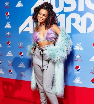 Церемония награждения M1 Music Awards