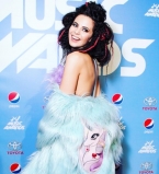 Настя Каменских на премии М1 Music Awards 2016