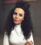 Похудевшая Настя Каменских показала стройную фигуру в облегающем боди