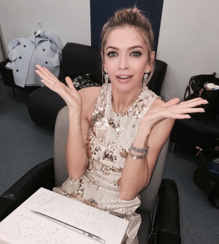 Вера Брежнева удивлена, что ее не номинируют на музыкальных премиях в Украине