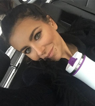 Ани Лорак назвали самой стильной певицей в России