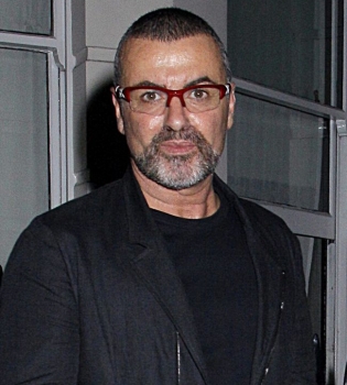 Ушел из жизни Джордж Майкл