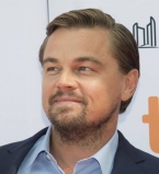 Ему идет отцовство: сеть взорвали умилительные фото Леонардо ДиКаприо с детьми