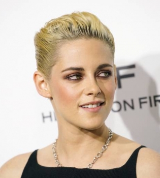 Кристен Стюарт закрутила роман с моделью Victoria&#039;s Secret Стеллой Максвелл