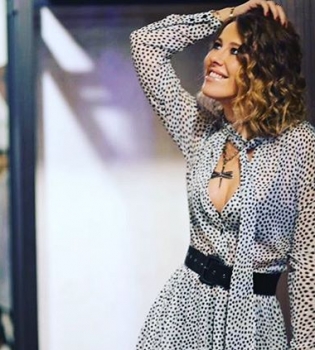 Молодая мама Ксения Собчак вышла в свет с любимым супругом