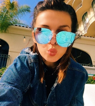 Представители Анны Седоковой рассказали всю правду о ее третьей беременности