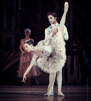 Екатерина Кухар и Александр Стоянов фото