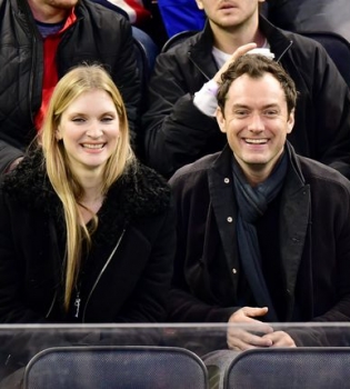 Джуд Лоу: &quot;Моя девушка принадлежит только мне&quot;