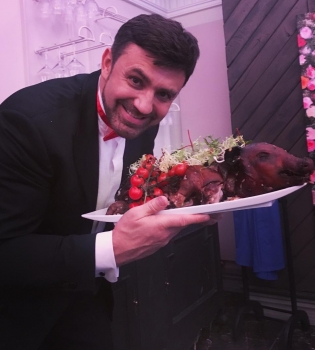 Примерный зять: Николай Тищенко поздравил с Новым годом родителей своей новой жены