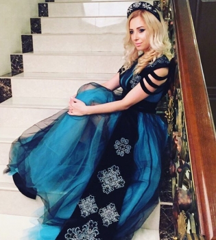 Тоня Матвиенко опубликовала &laquo;беременное&raquo; фото в стиле ню