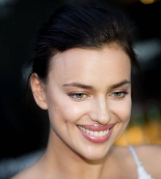 Ирина Шейк сообщила дату своей свадьбы с Брэдли Купером