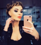 Секси-мама: Слава из &quot;Неангелов&quot; показала фигуру в купальнике