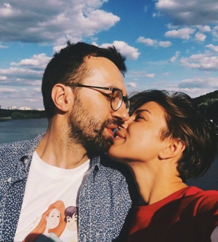 Украинский нардеп женится на диджее