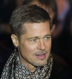 Опасный отец: Брэд Питт встречается с детьми под присмотром специальных служб