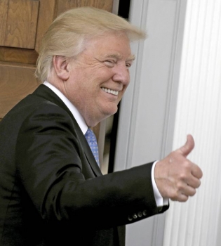 Любящий дед: Дональд Трамп поделился трогательным фото с внуком