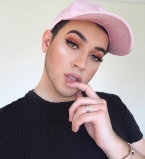 Новым лицом Maybelline станет мужчина