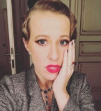 Видео: Ксения Собчак станцевала русский народный танец в спортивном костюме