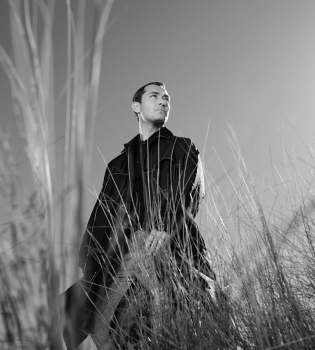 Джуд Лоу стал лицом новой кампании Prada