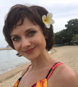 Анна Панова