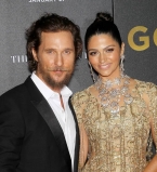 Золотая пара: Мэттью Макконахи с красавицей-женой Камиллой Алвес блистают на кинопремьере